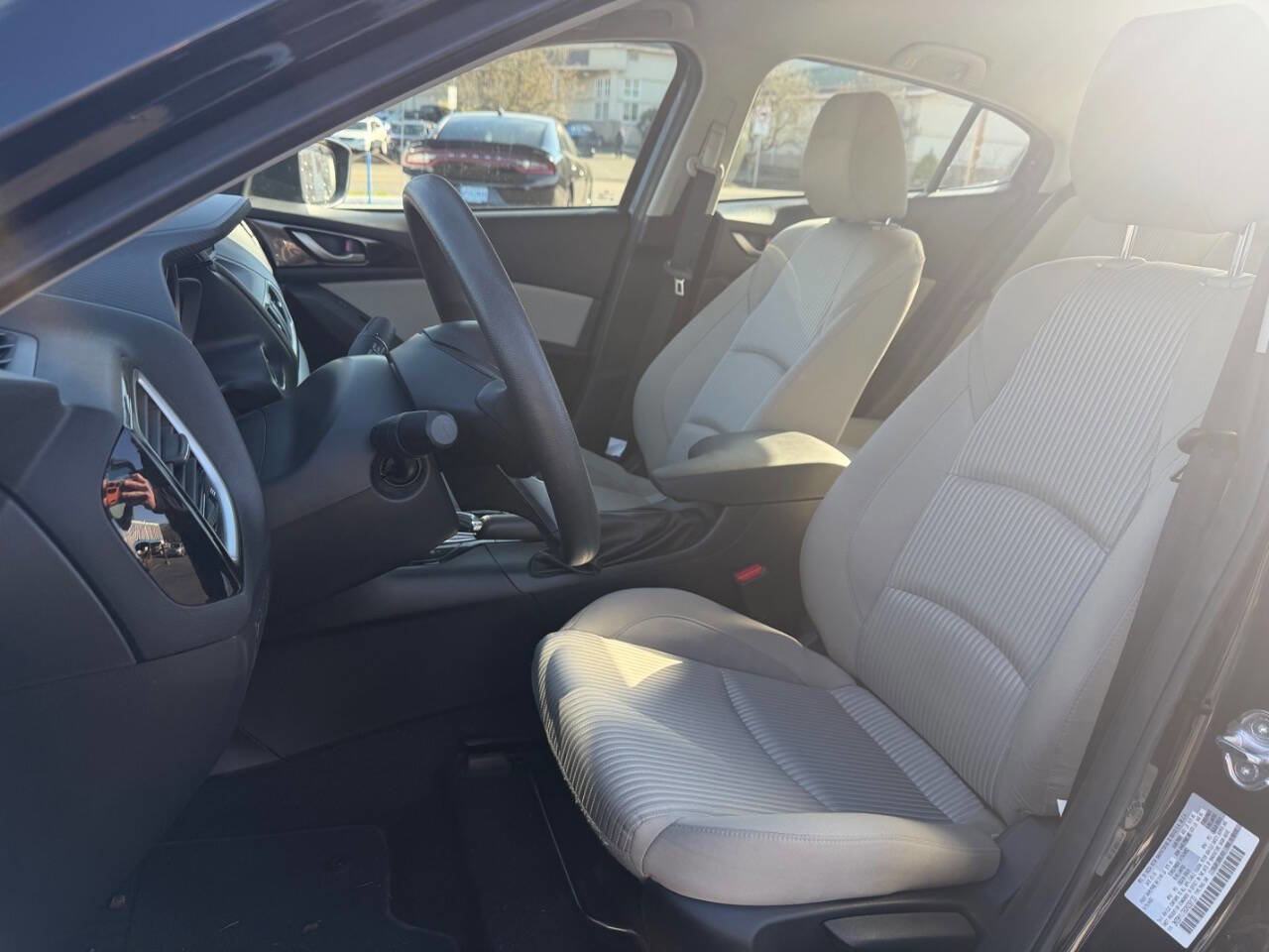 Used 2016 MAZDA MAZDA3 i Sport w/ Preferred Equipment Package image 8