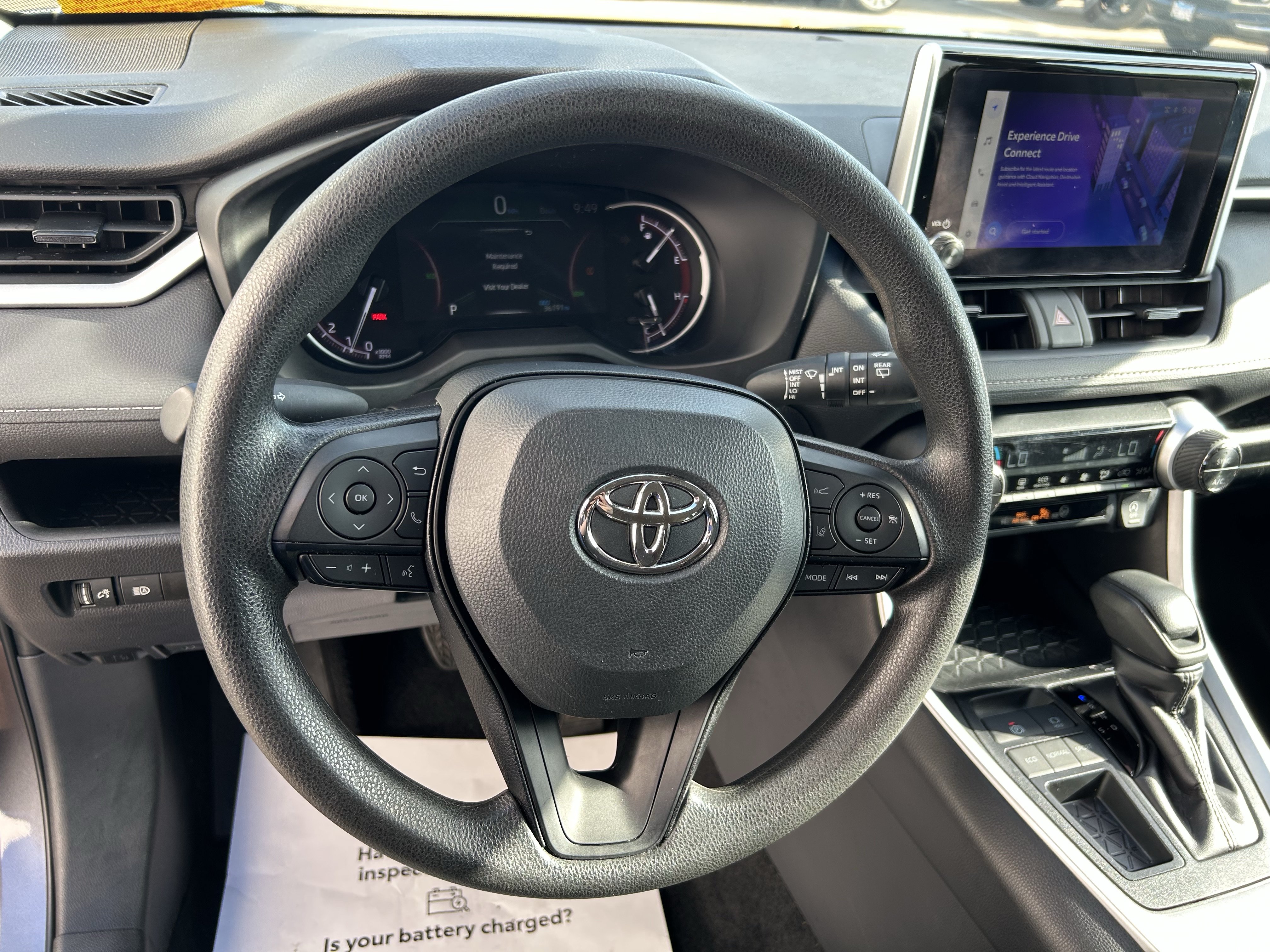 Certified 2025 Toyota RAV4 XLE FWD image 29