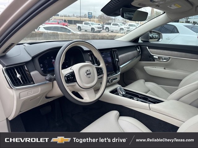 Used 2023 Volvo S90 B6 Ultimate image 13