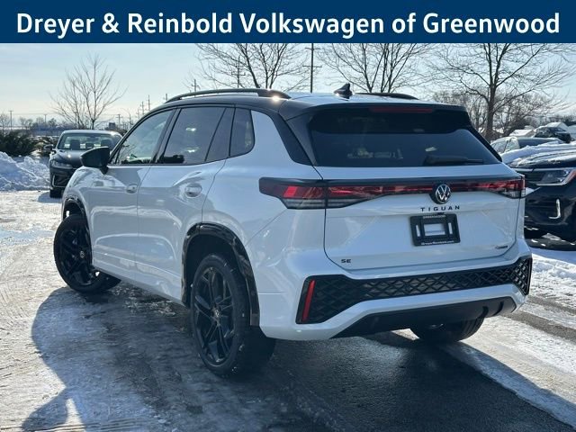 New 2026 Volkswagen Tiguan SE R-Line image 5
