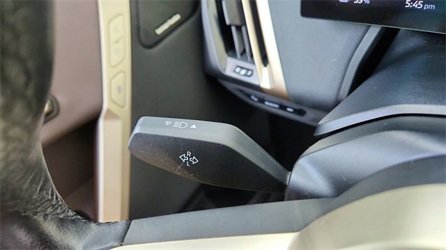 Used 2022 BMW iX xDrive50 w/ Premium Package image 41