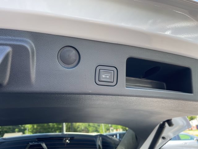 New 2026 GMC Terrain Elevation w/ Elevation Premium Package AWD/4WD image 13