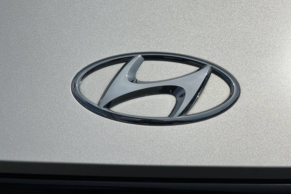 Used 2023 Hyundai Ioniq 5 Limited AWD/4WD image 31