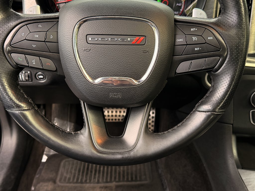 Used 2018 Dodge Charger R/T RWD image 12