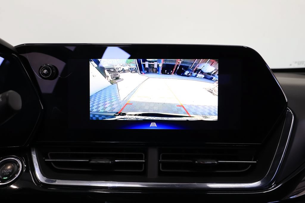 Used 2025 Chevrolet Trax RS w/ Driver Confidence Package FWD image 30