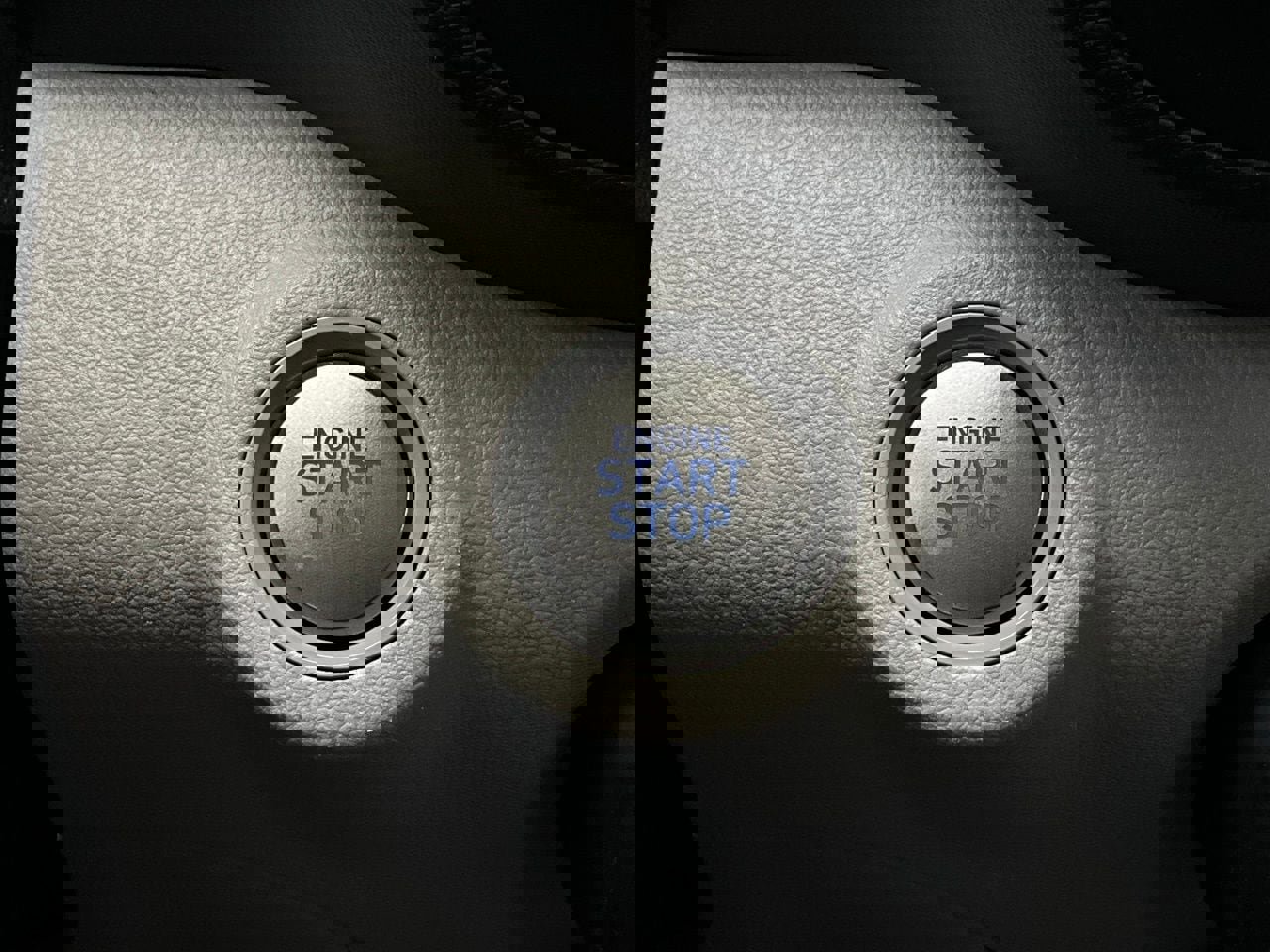 Used 2025 Hyundai Venue SEL image 28