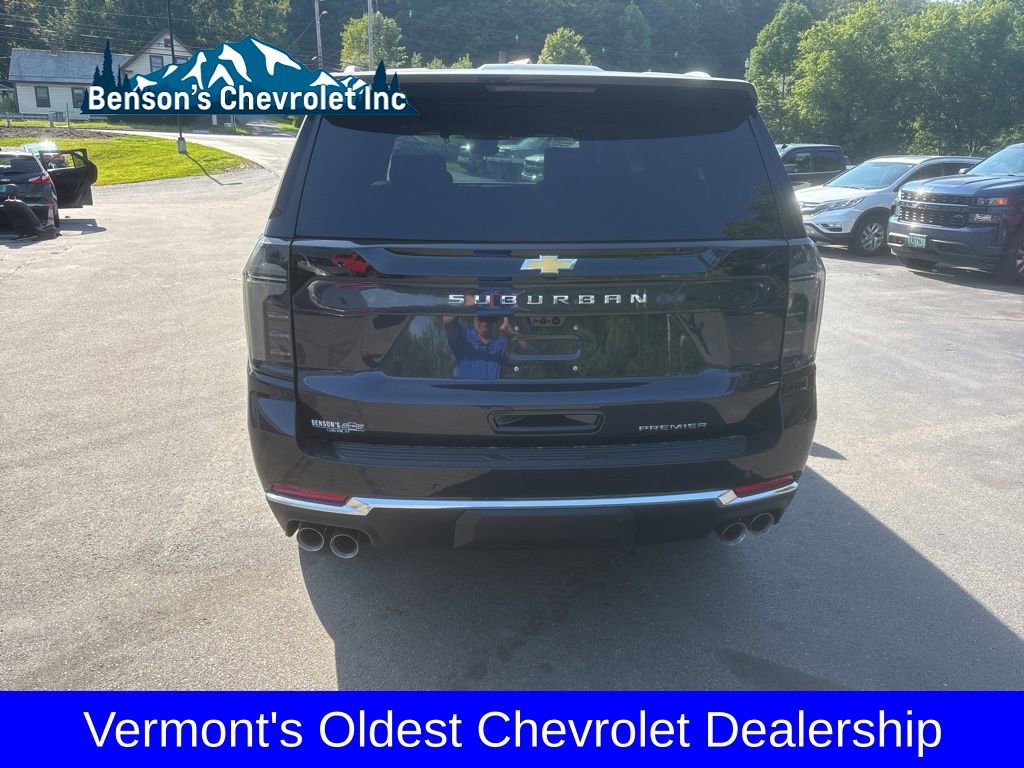 New 2025 Chevrolet Suburban Premier image 4