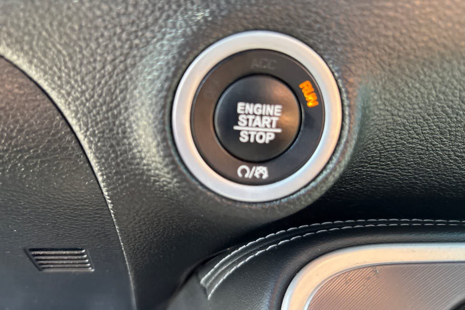 Used 2022 Dodge Challenger GT AWD/4WD image 22