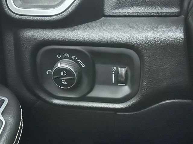 Used 2024 RAM 2500 Big Horn w/ Bed Utility Group image 19