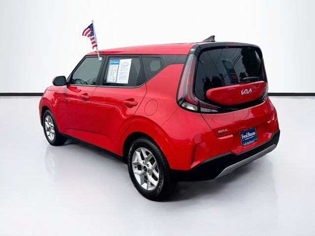 Used 2023 Kia Soul LX w/ LX Technology Package FWD image 6
