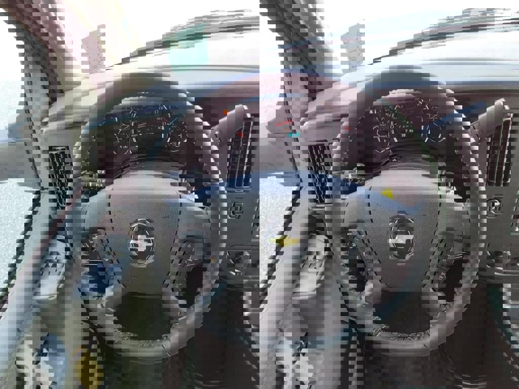 New 2023 Chevrolet Express 3500 w/ Power Convenience Package image 6