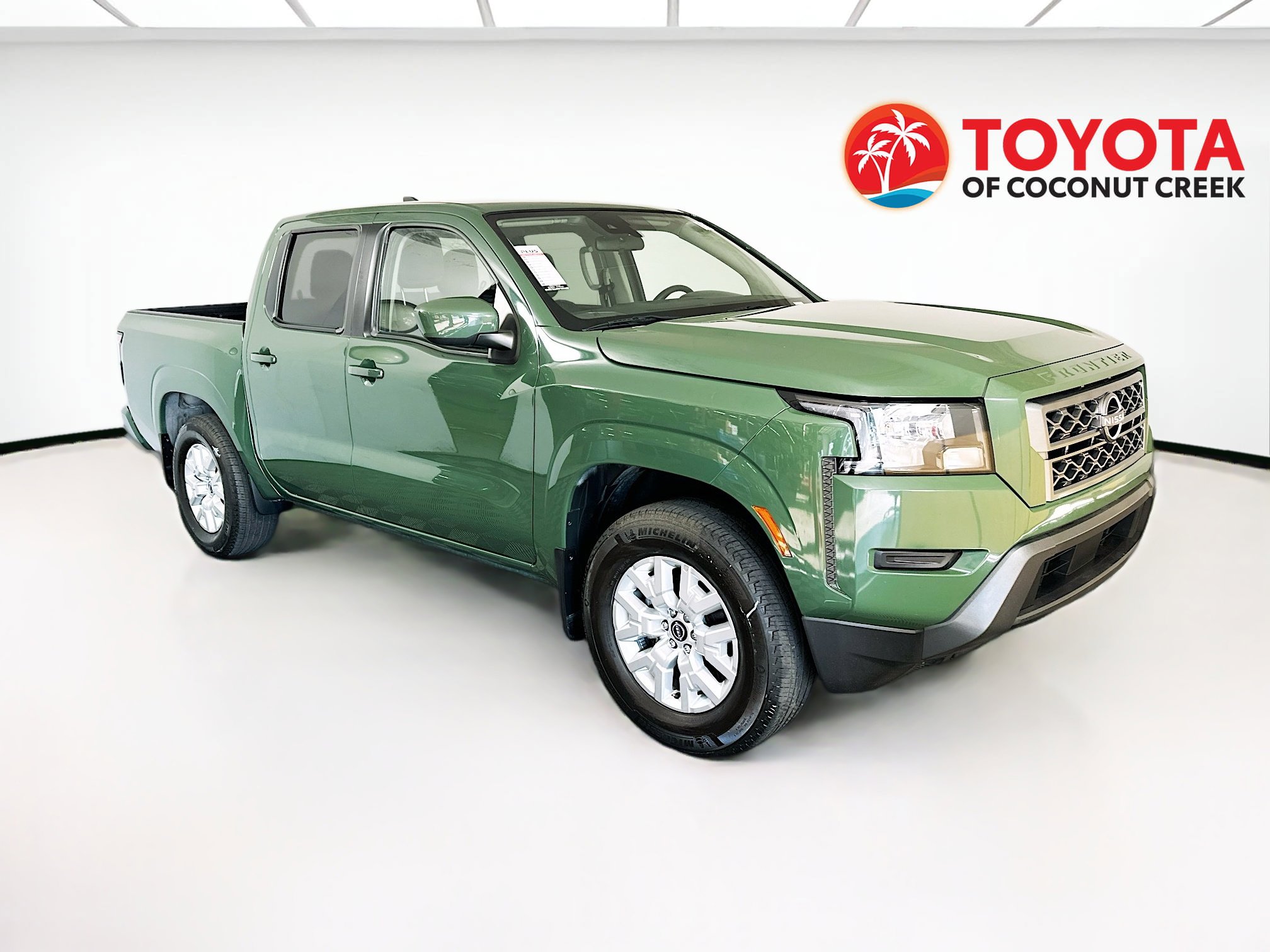 Used 2023 Nissan Frontier SV w/ Tow Package RWD image 1