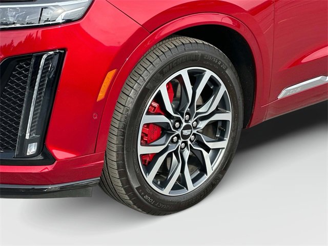Used 2025 Cadillac XT6 Sport w/ Technology Package image 29