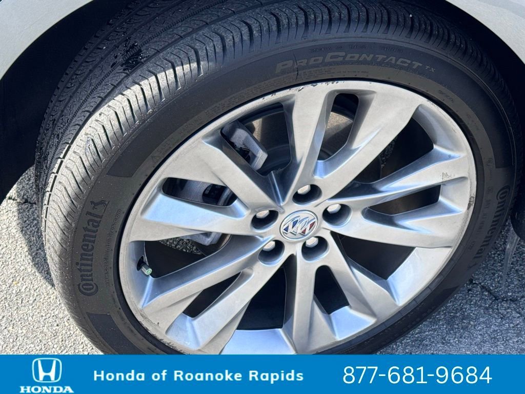 Used 2023 Buick Envision Avenir image 22