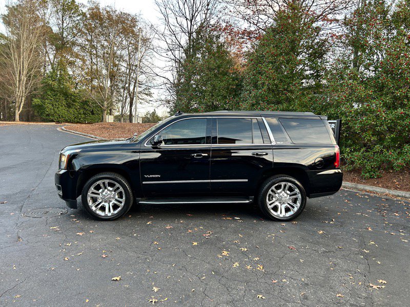 Used 2017 GMC Yukon SLT w/ Premium Edition image 4