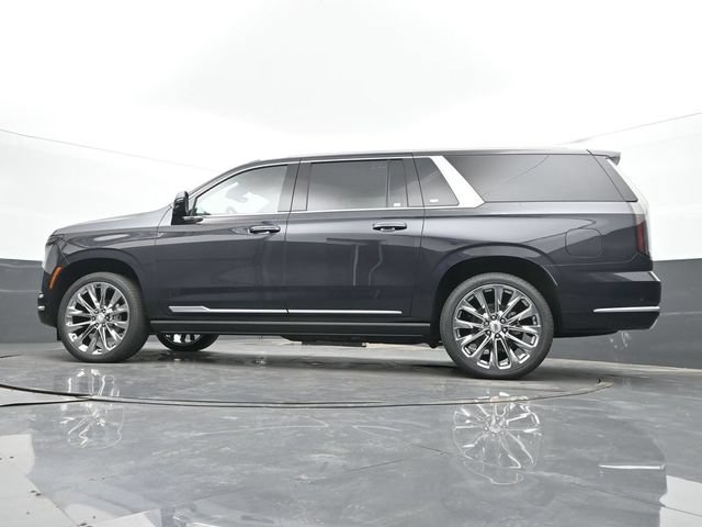 New 2026 Cadillac Escalade ESV Luxury w/ LPO, Radiant Package AWD/4WD image 46