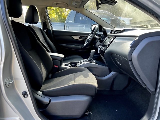 Used 2021 Nissan Rogue Sport S image 25