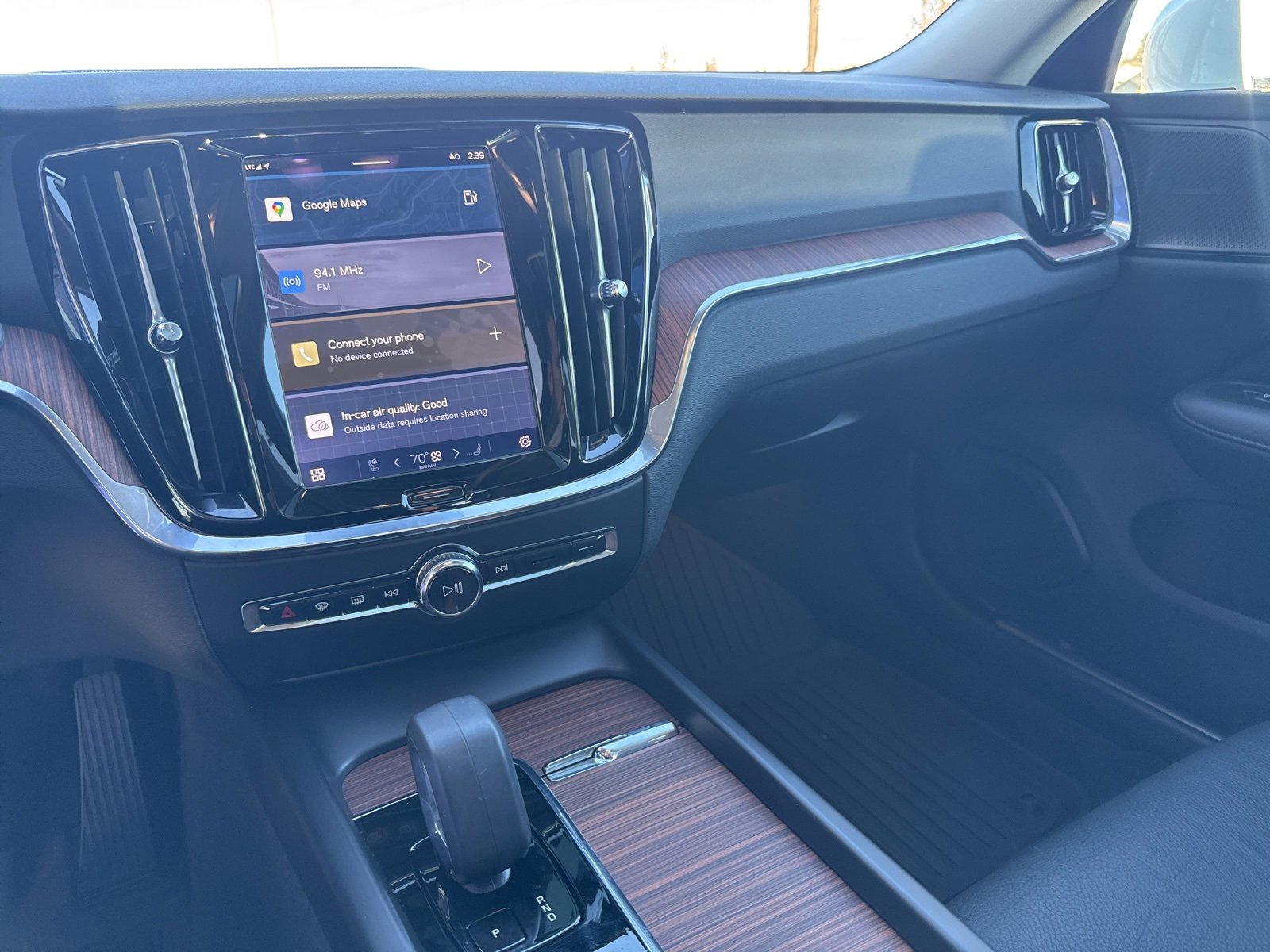 Used 2024 Volvo V60 B5 Cross Country Plus image 21