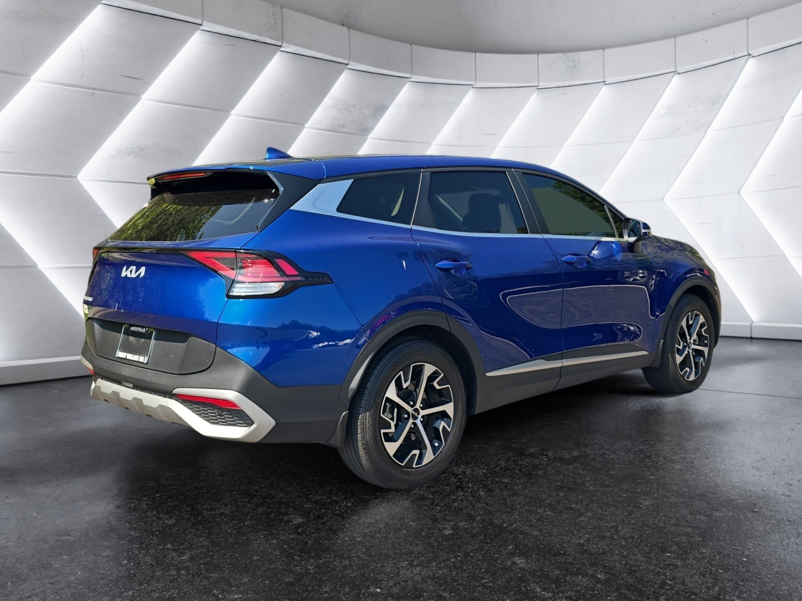 Used 2025 Kia Sportage EX FWD image 5