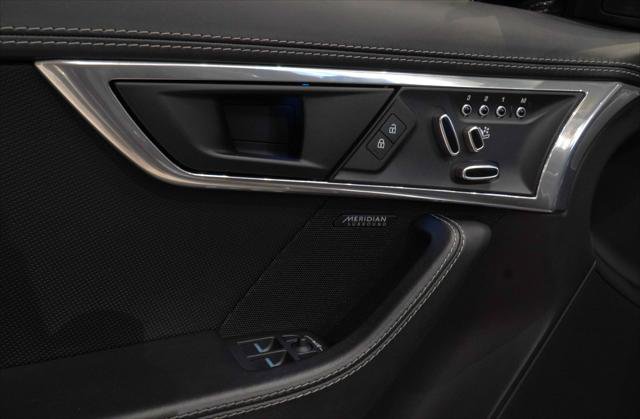 Used 2021 Jaguar F-TYPE R image 30