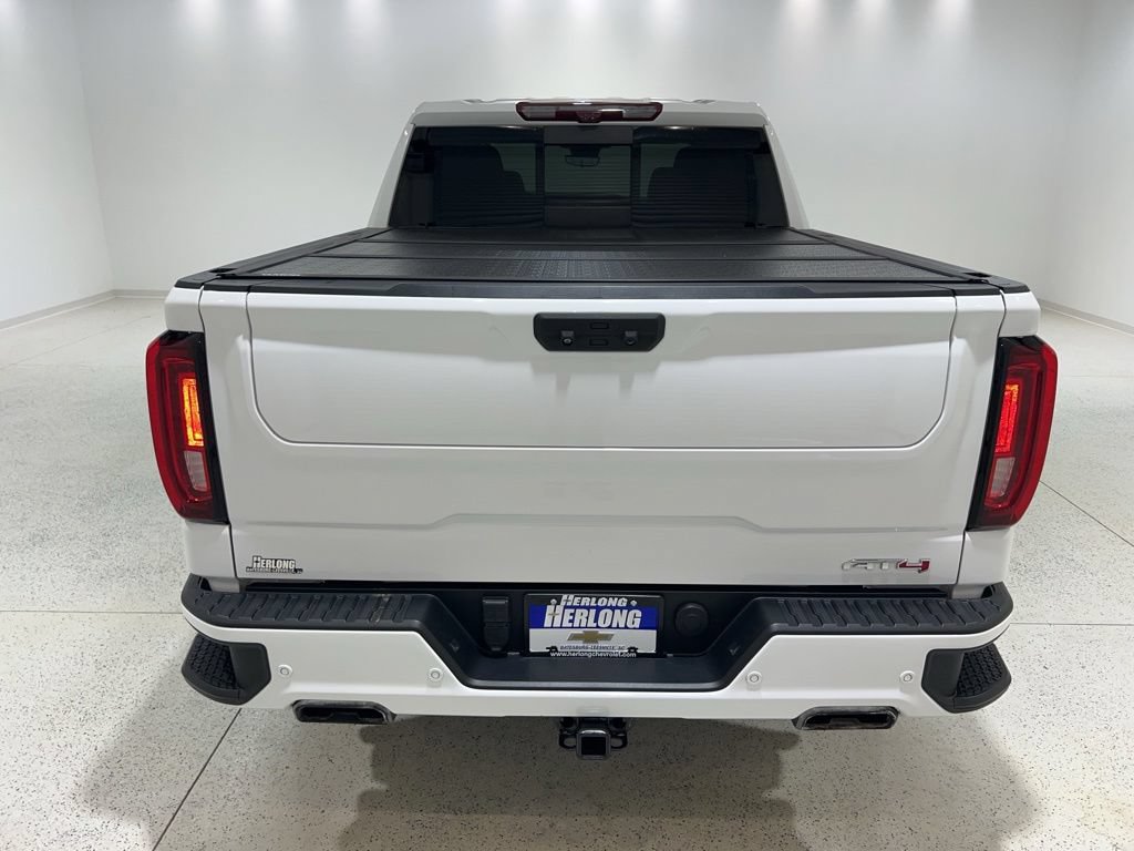 Used 2022 GMC Sierra 1500 AT4 w/ AT4 Premium Package AWD/4WD image 4
