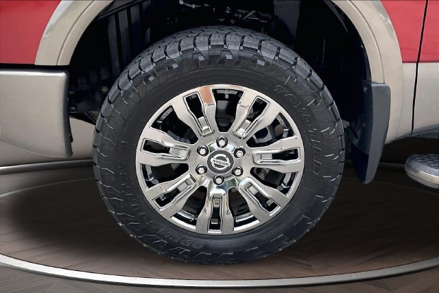 Used 2017 Nissan Titan Platinum Reserve AWD/4WD image 9