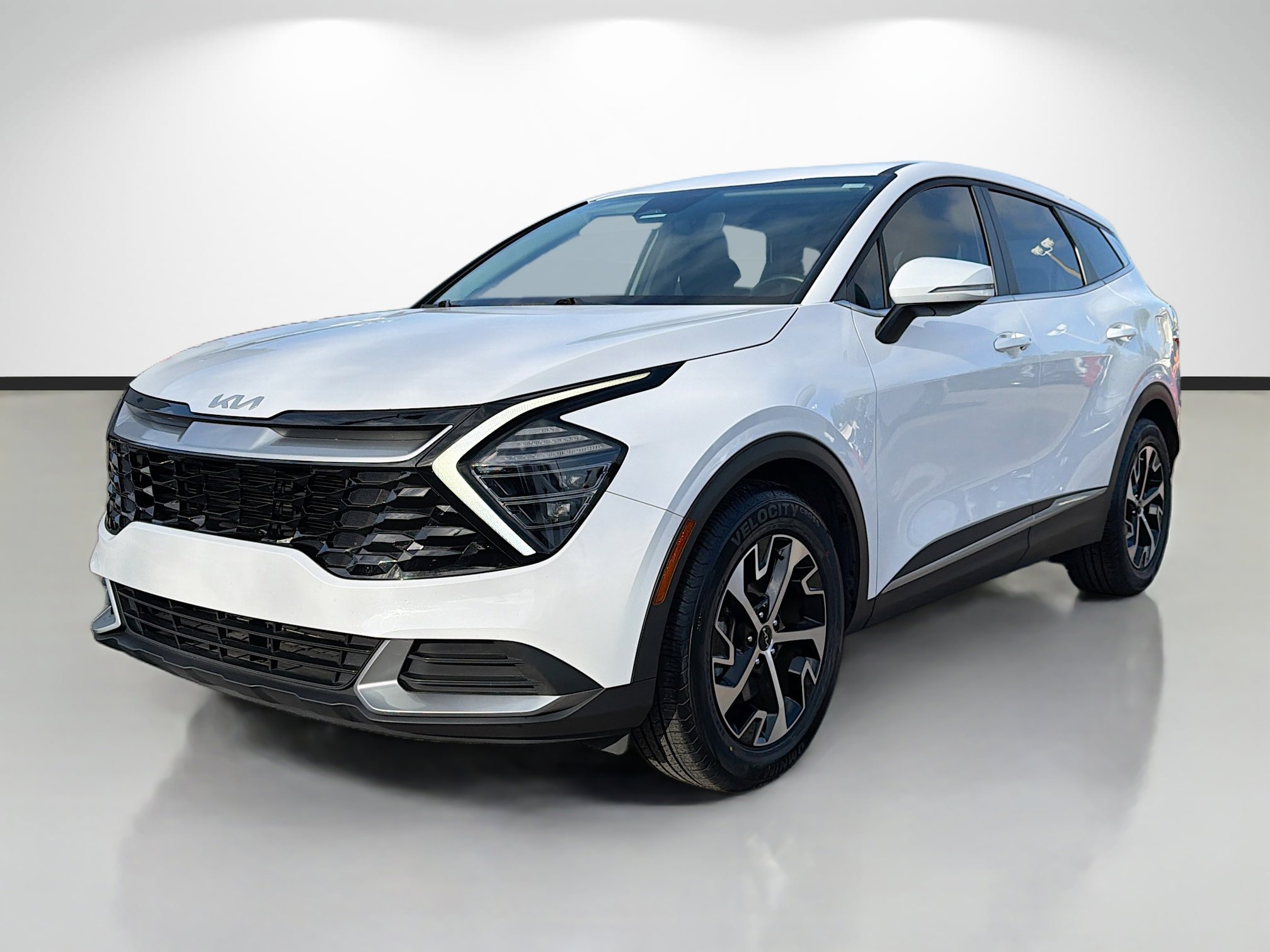 Used 2024 Kia Sportage EX FWD image 7