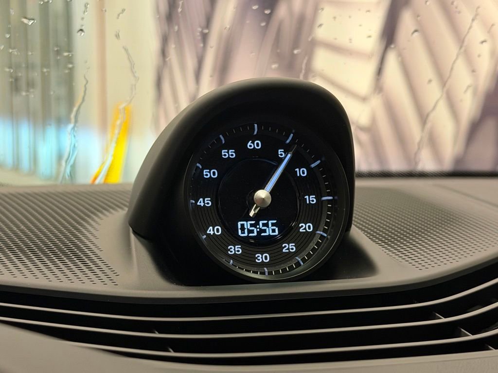 New 2026 Porsche Taycan GTS AWD/4WD image 30