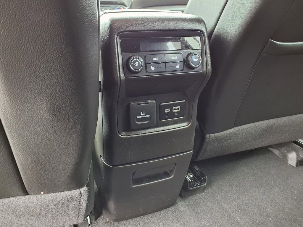 Used 2023 GMC Acadia AT4 w/ Technology Package image 24