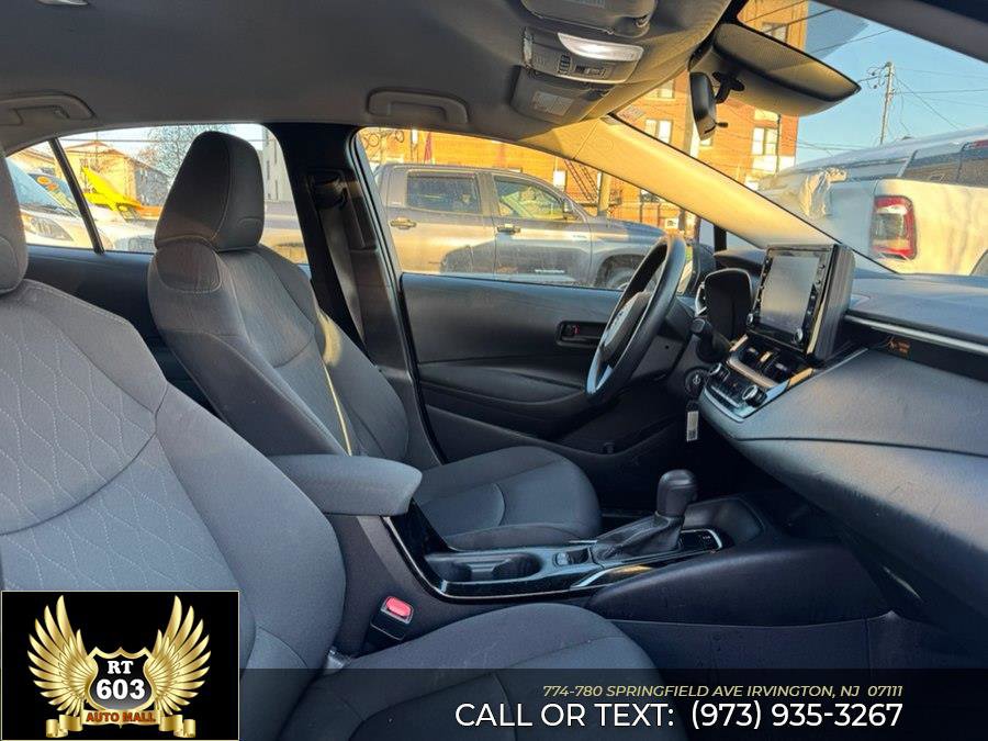 Used 2022 Toyota Corolla LE image 10
