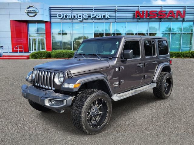 Used 2018 Jeep Wrangler Unlimited Sahara AWD/4WD image 4