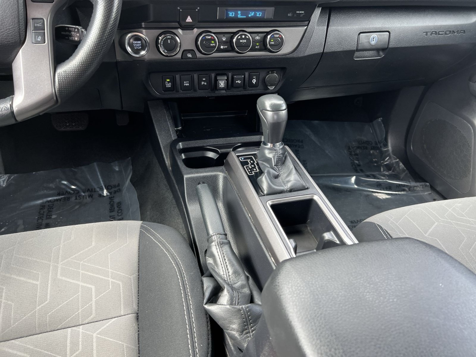 Used 2023 Toyota Tacoma TRD Off-Road w/ Technology Package AWD/4WD image 22