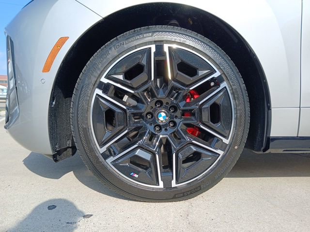 New 2026 BMW iX M70 image 5