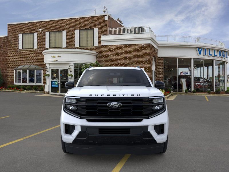 New 2026 Ford Expedition Platinum w/ Stealth Appearance Package AWD/4WD image 6