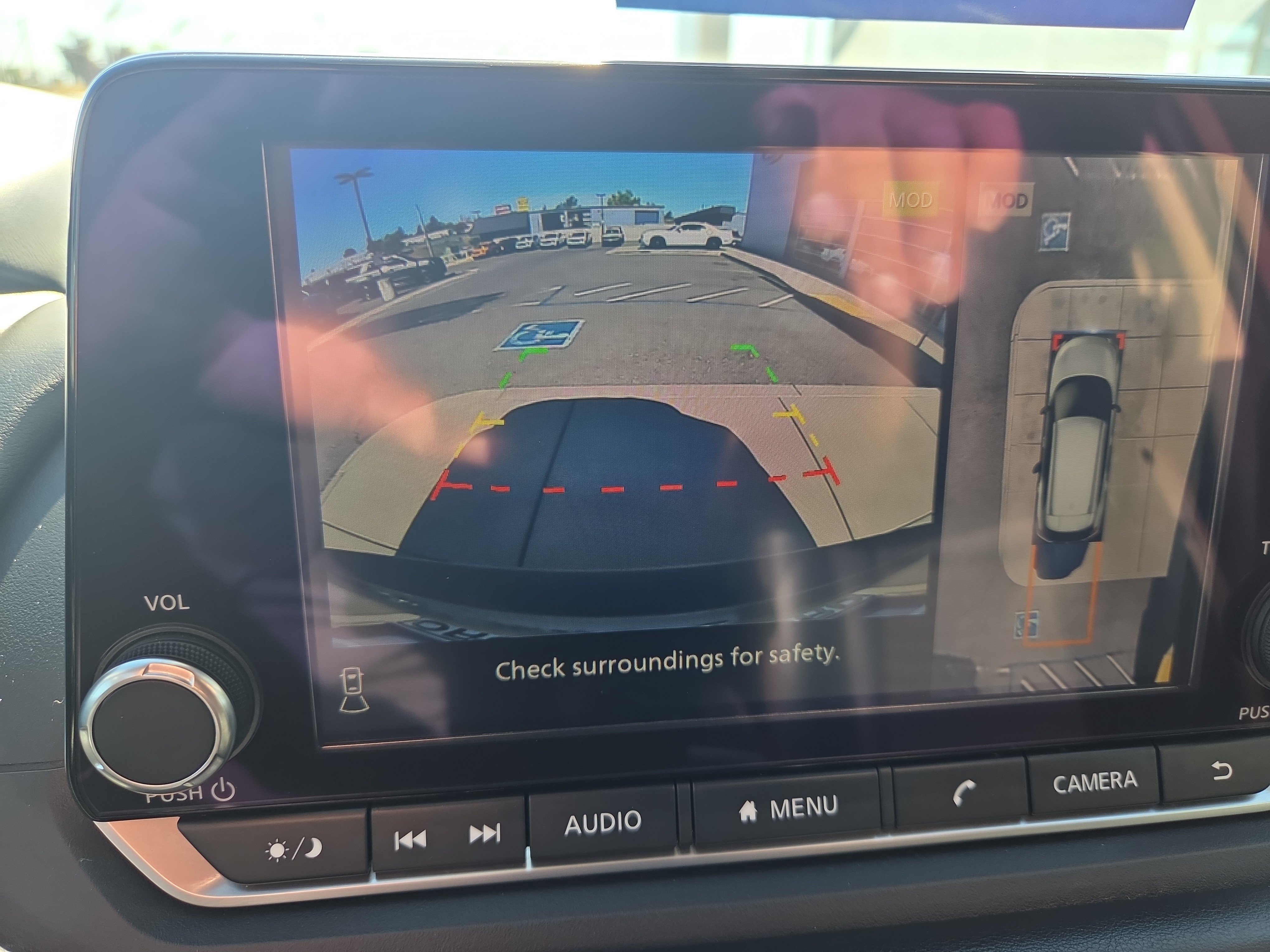 Used 2025 Nissan Rogue SV AWD/4WD image 18
