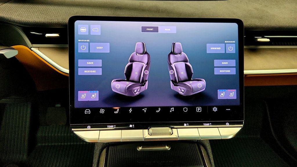 Used 2026 Lucid Gravity Grand Touring image 20