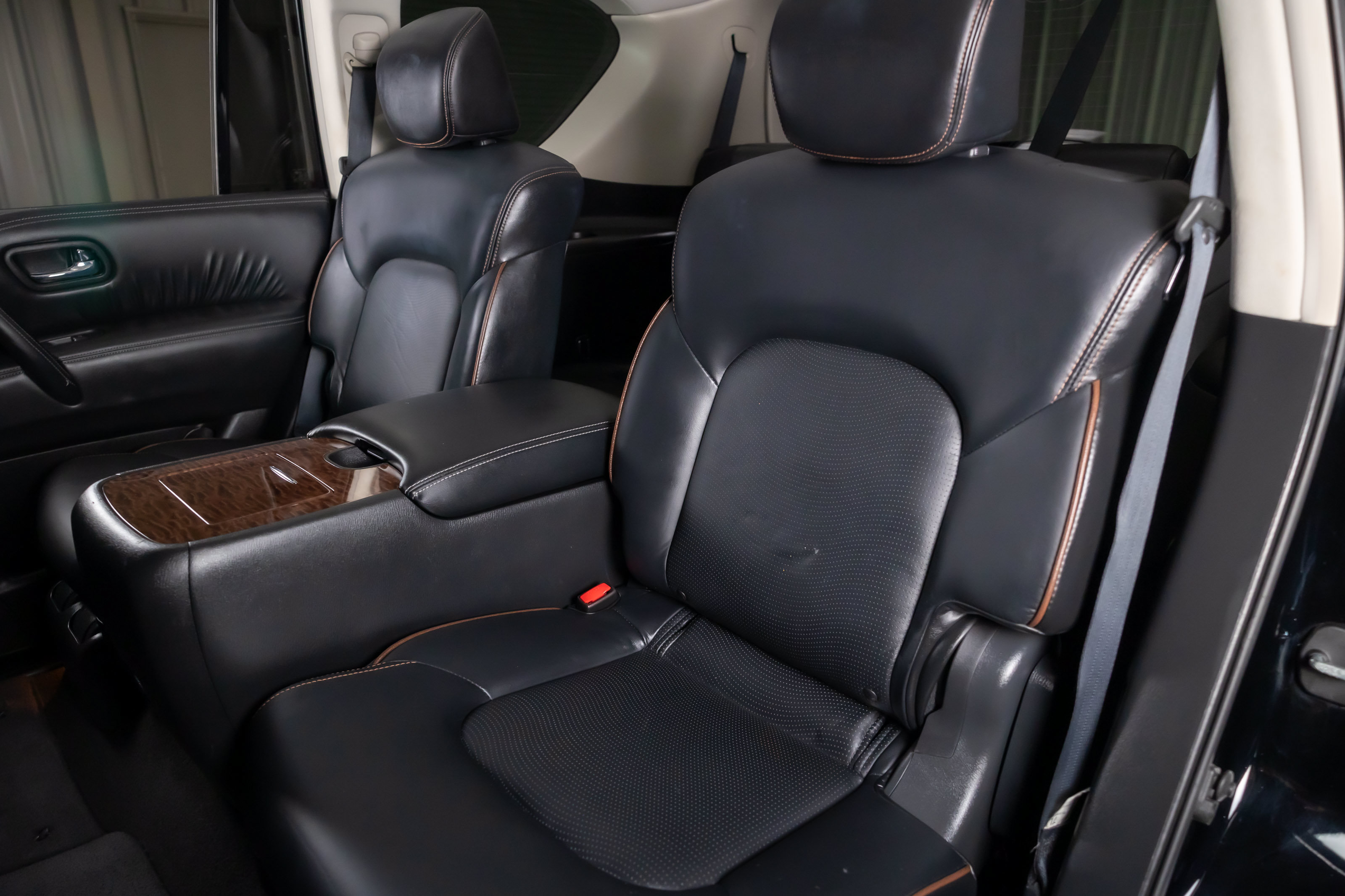 Used 2018 Nissan Armada Platinum w/ Captain Seat Package RWD image 24