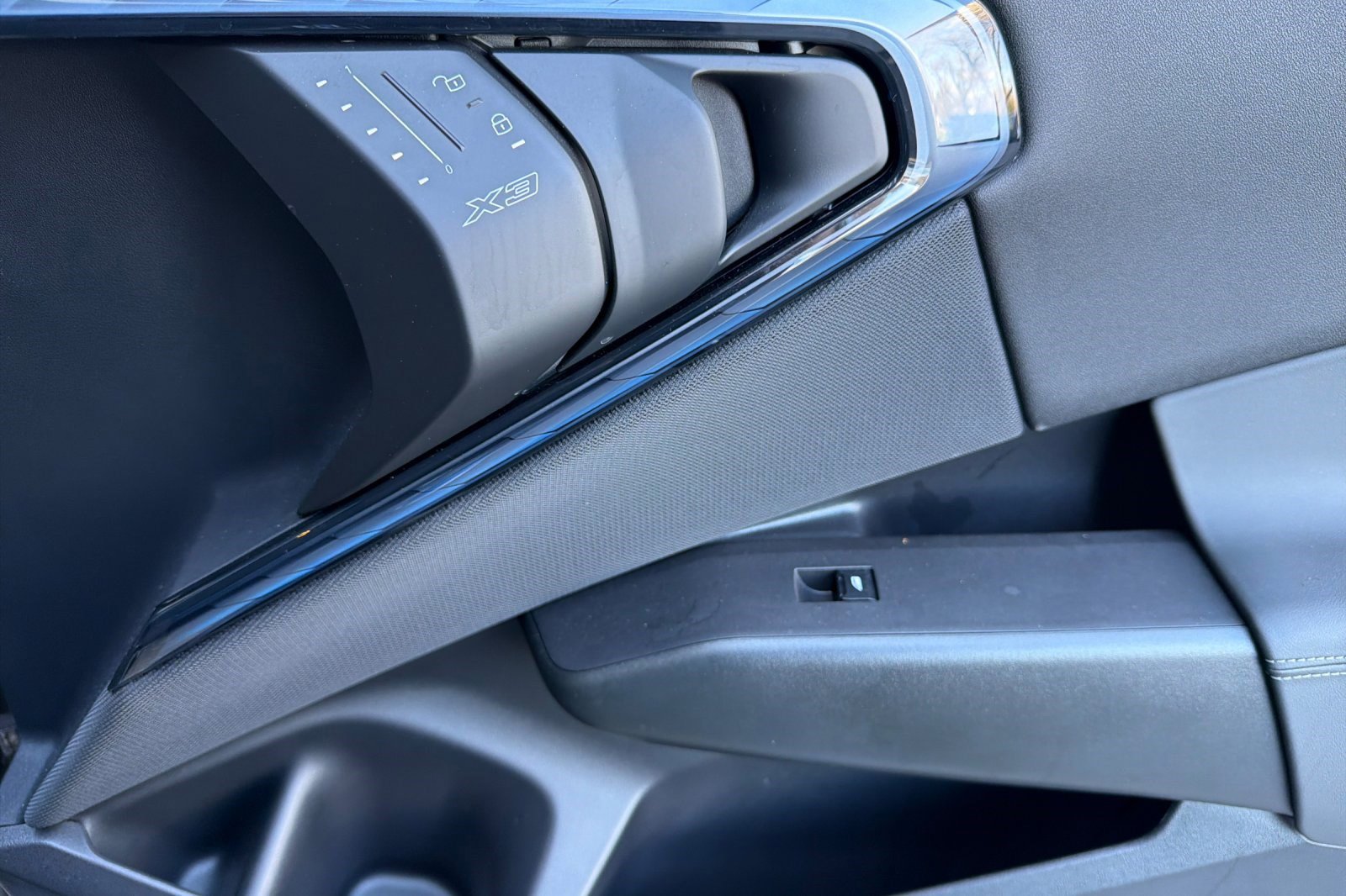 Used 2025 BMW X3 xDrive30i w/ M Sport Package image 21