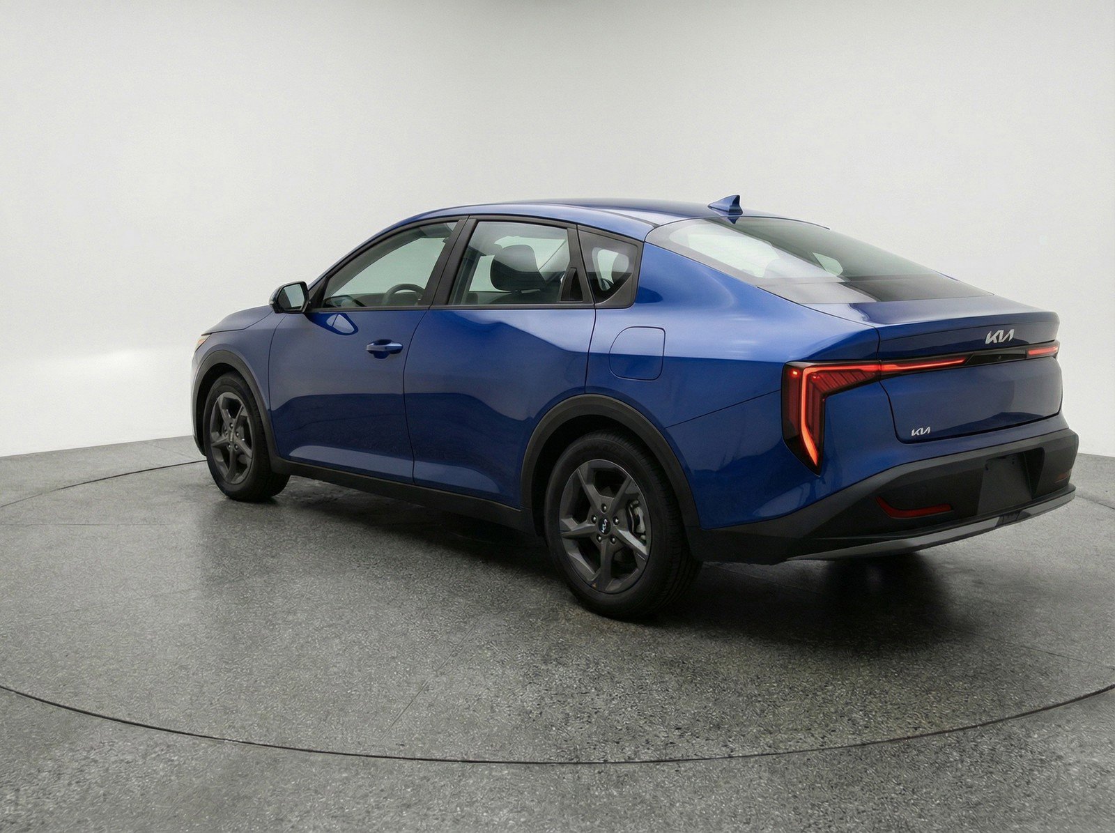 Used 2025 Kia K4 LXS image 6