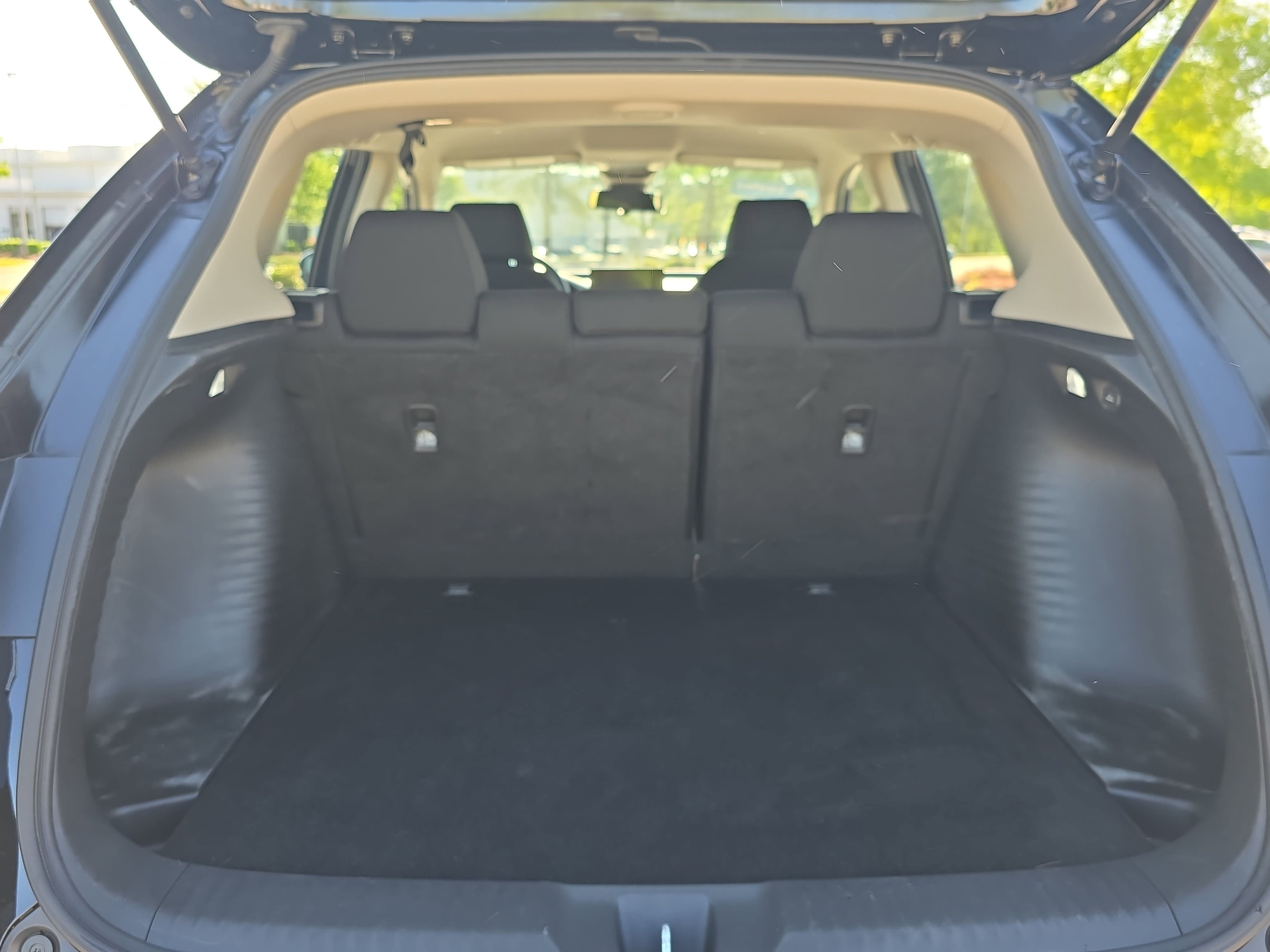 Used 2023 Honda HR-V LX image 13