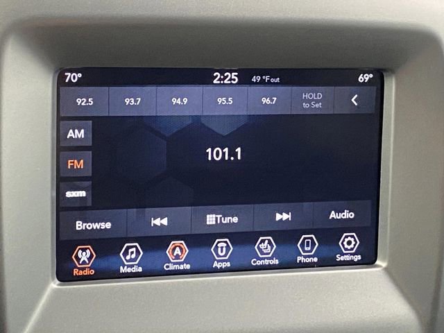 Used 2019 Jeep Compass Sport image 17