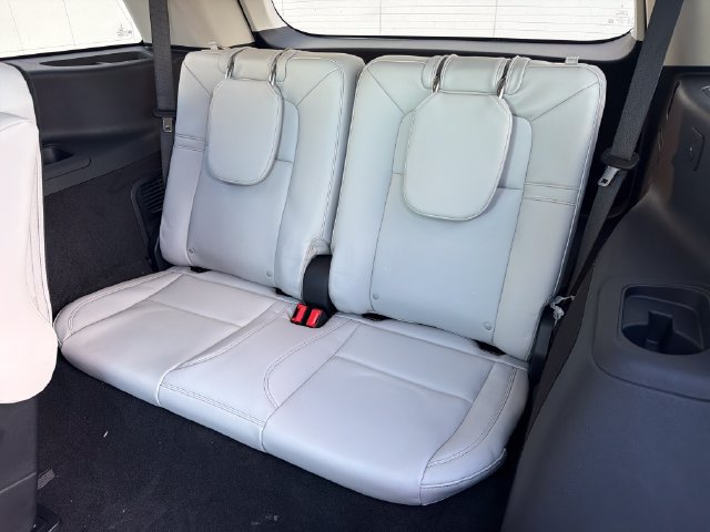 New 2027 Lincoln Aviator AWD image 14