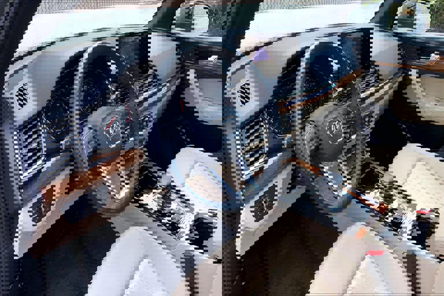 Used 2023 Audi Q5 2.0T Premium w/ Convenience Package image 18