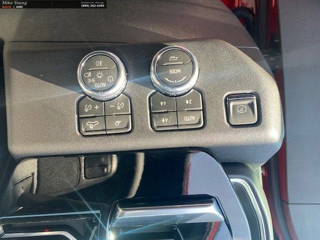 New 2026 GMC Sierra 2500 SLT w/ SLT Premium Package AWD/4WD image 15