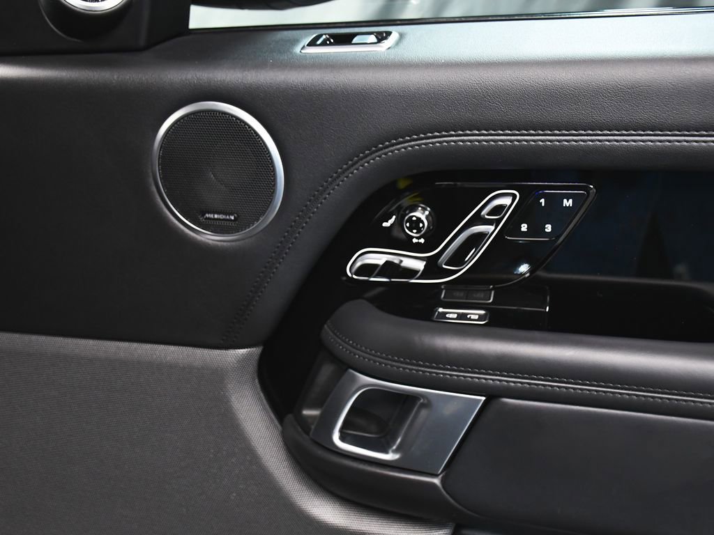 Used 2022 Land Rover Range Rover Westminster Edition image 19