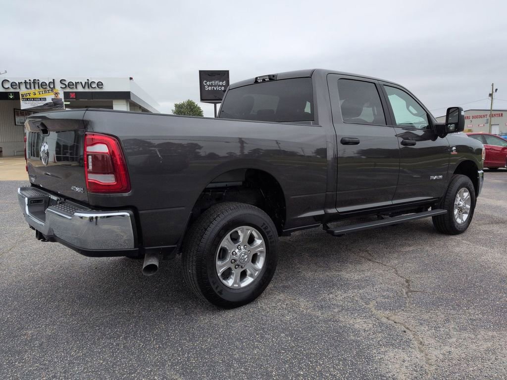 Used 2024 RAM 2500 Big Horn w/ Towing Technology Group AWD/4WD image 3