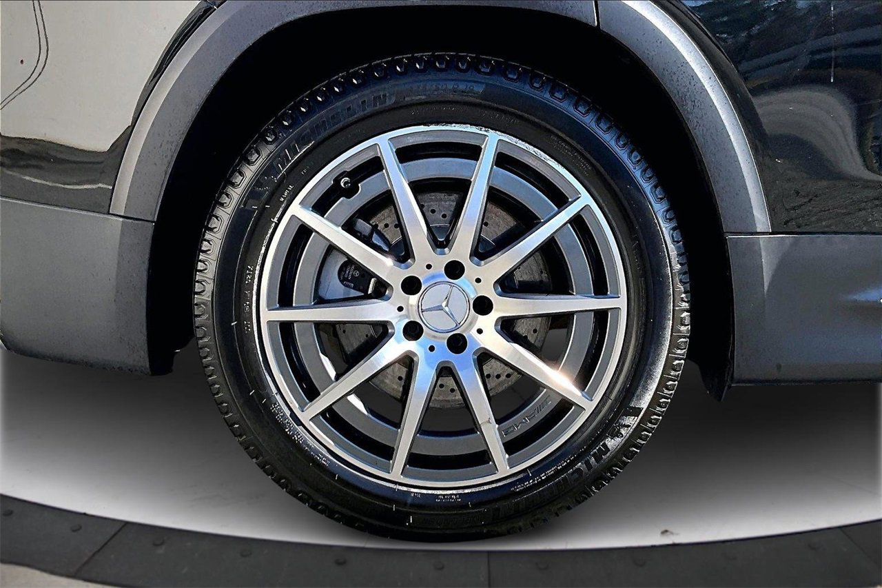 Used 2022 Mercedes-Benz GLB 35 AMG 4MATIC image 34