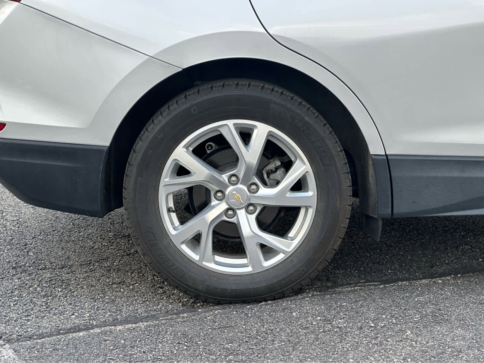 Used 2021 Chevrolet Equinox Premier AWD/4WD image 24