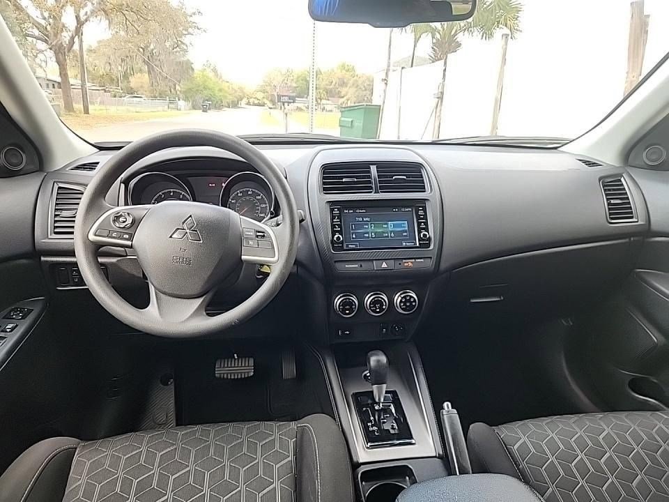 Used 2025 Mitsubishi Outlander Sport ES image 18