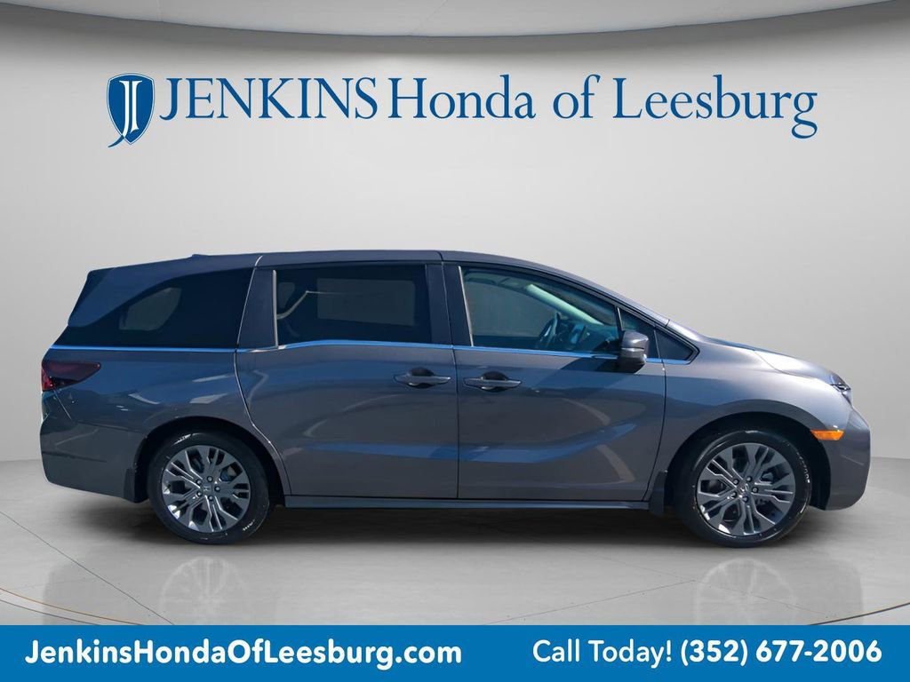 New 2026 Honda Odyssey Touring image 2